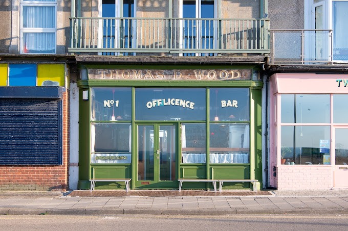 Margate Off Licence Exterior