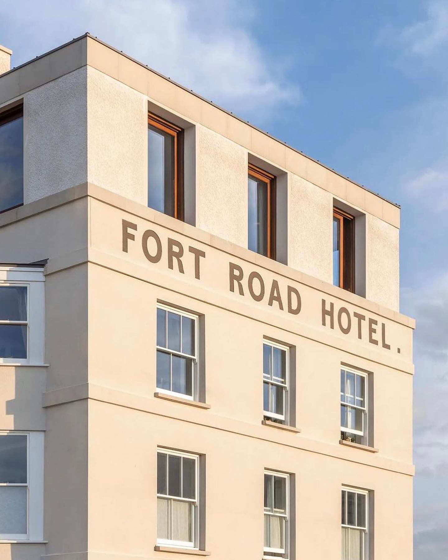 Fort Road Hotel