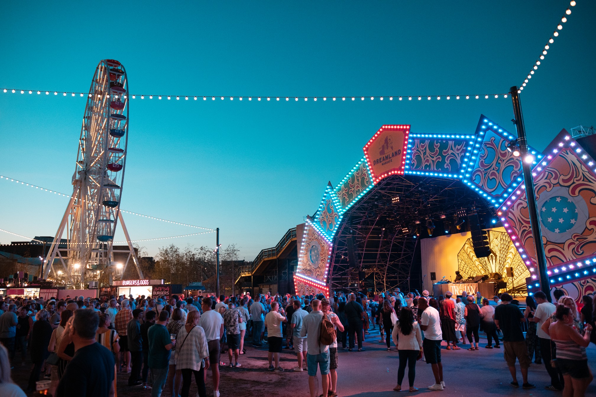 VT Dreamland Night 17