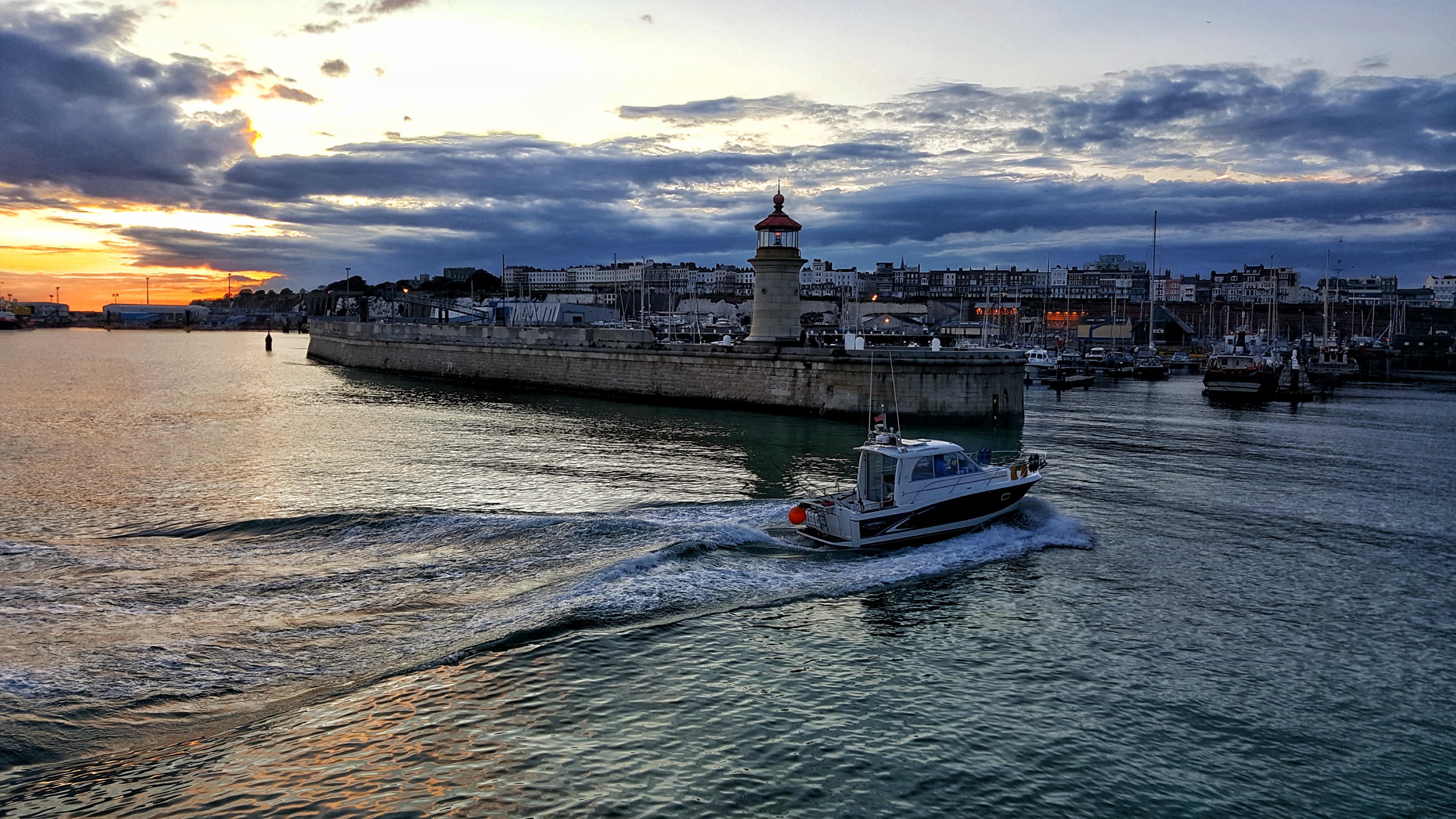 Moody Skies And Sunset At Ramsgate Harbour Credit Frank Leppard Photography (1)