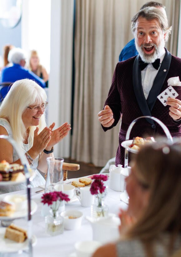 Afternoon Tea & Magic (1)