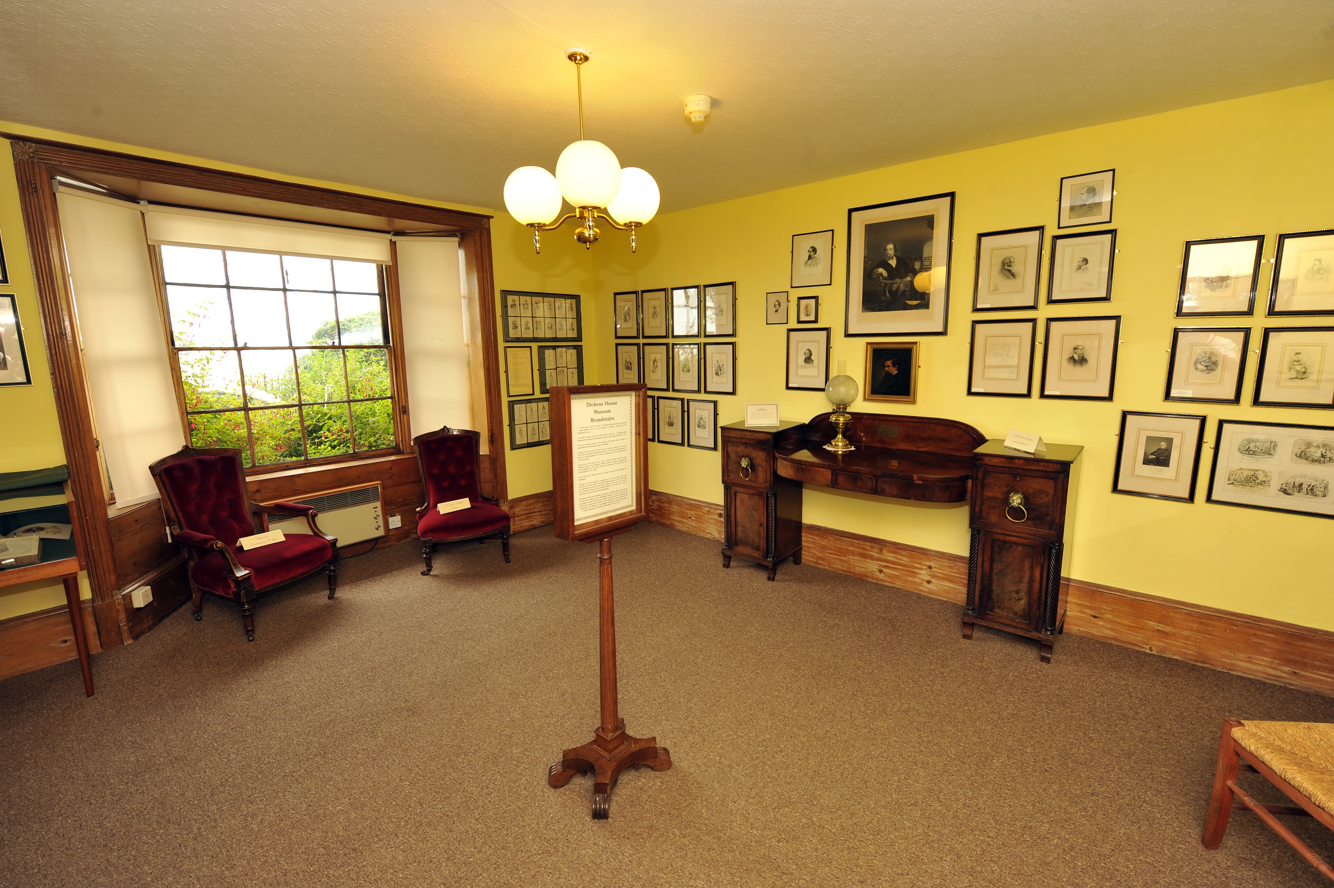 dickens-house-museum-broadstairs---dh-front-room.jpg