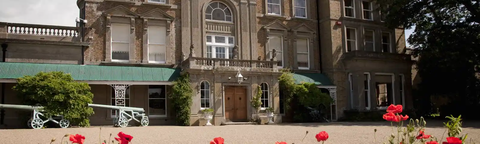 VB Quex house with poppies (L) Gallery 3.jpg