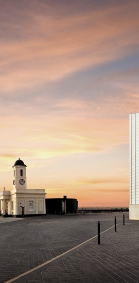 Turner Contemporary (Kent Contemporary) - landscape 5mb.JPG
