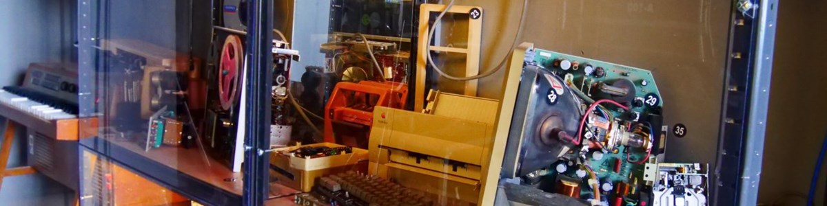 Museum of Everything Else Picture 04