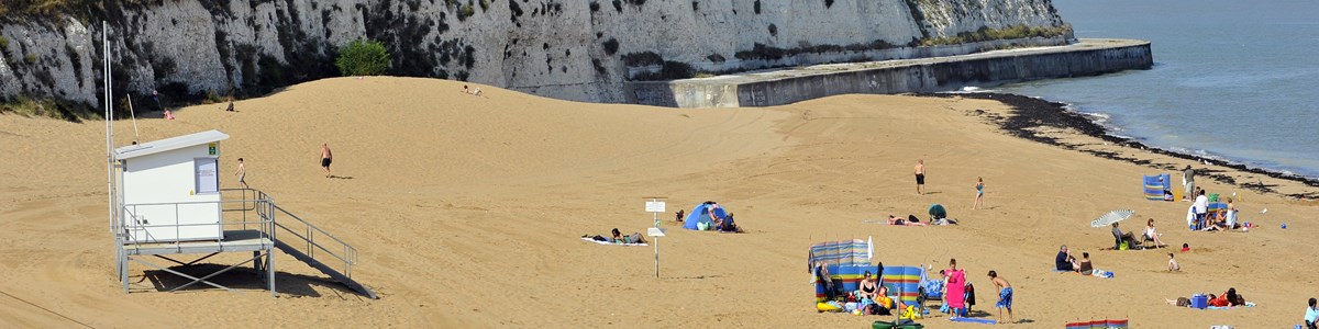 Joss Bay, Broadstairs, lifeguard lookout -credit Thanet Tourism.JPG