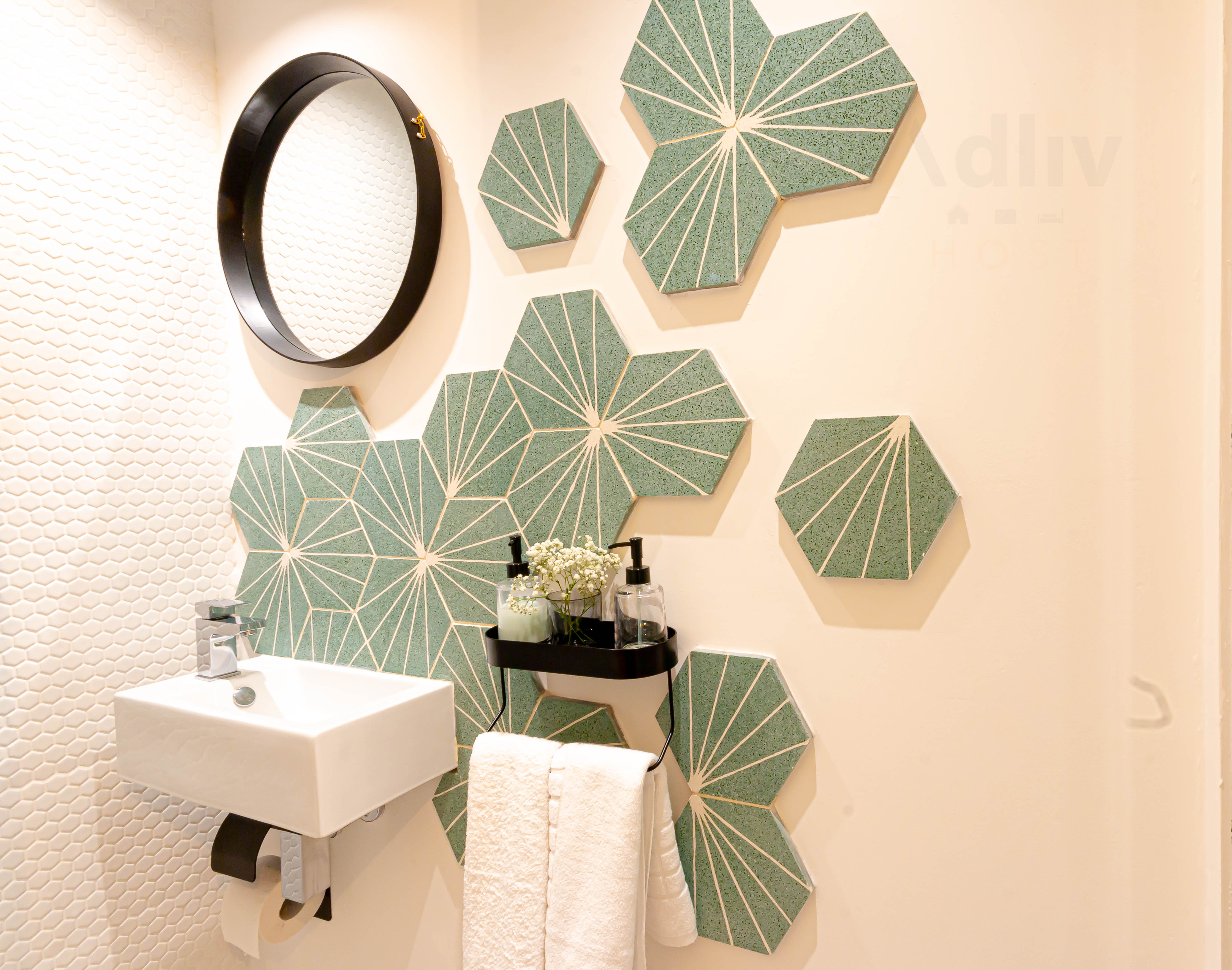 4 6Trinity 112BATH Bathroom Tiles