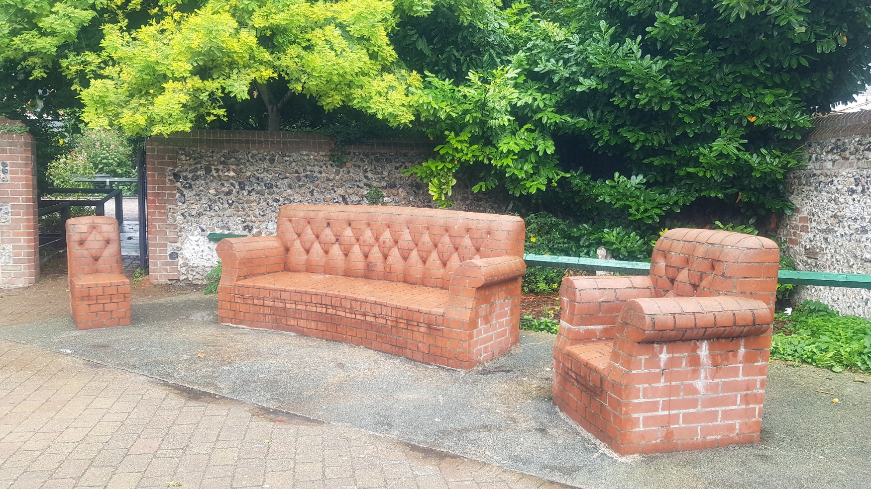 EDITED Brick 3-Piece Suite